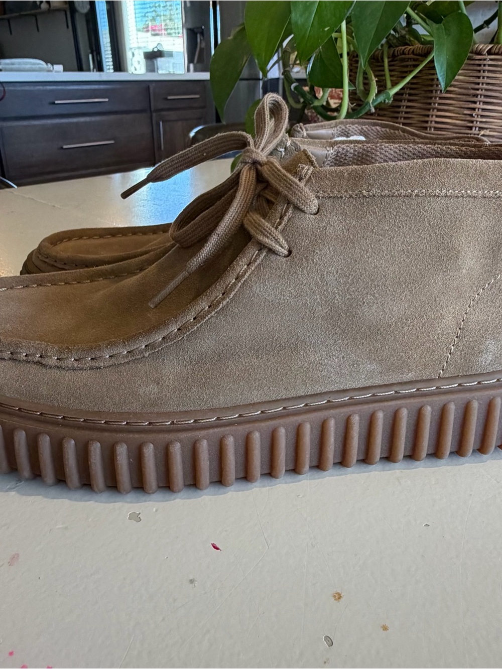 Clarks Torhill Hi Men’s 9.5 Dark Sand Suede Chukka Boots Wallabee Style 26173663
